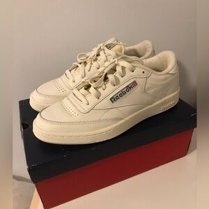 Brand new Reebok Club 85 vintage sneakers